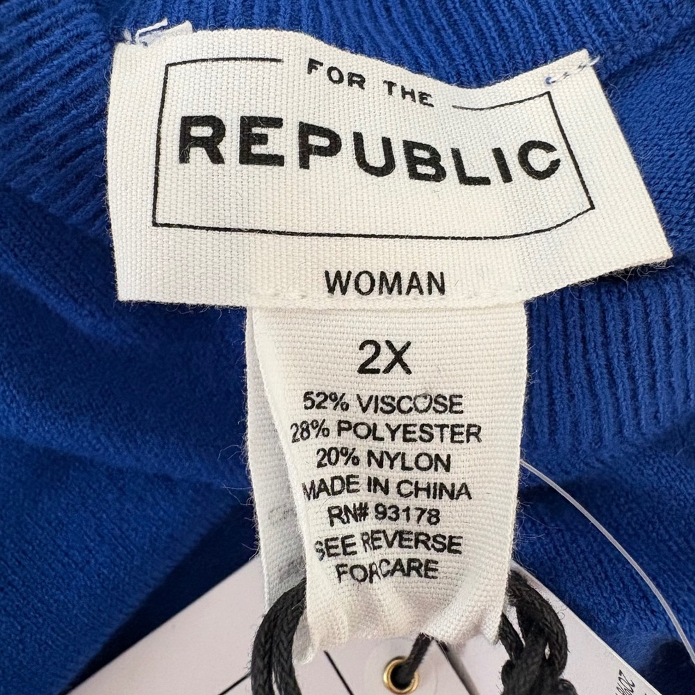 For The Republic Woman Blue French Bulldog Bow Tie Sweater Plus Size 2X NWT - Picture 4 of 5